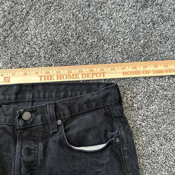 Levis 501 Jeans Mens 31x30 Black Button Fly Straight Leg Denim‎ Classic Original - Picture 11 of 16